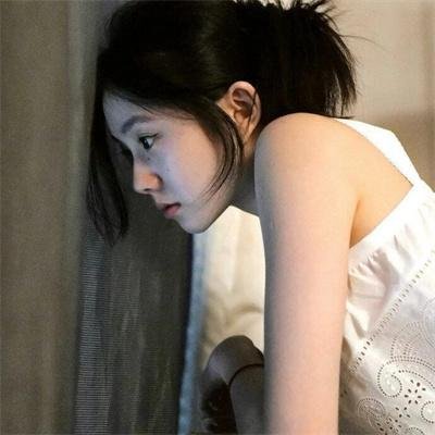 采蘑菇的夫妻